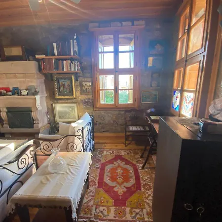 בית נופש Stone House With Garden In Cunda/ayvalik Ayvalı