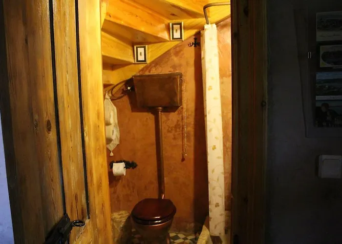 Stone House With Garden In Cunda/ayvalik בית נופש