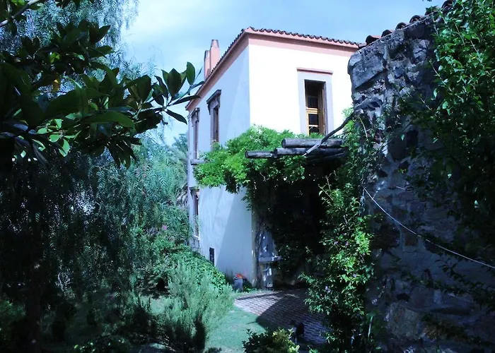 Stone House With Garden In Cunda/ayvalik Ayvalı