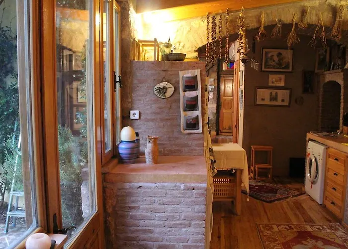 Stone House With Garden In Cunda/ayvalik Vakantiehuis *