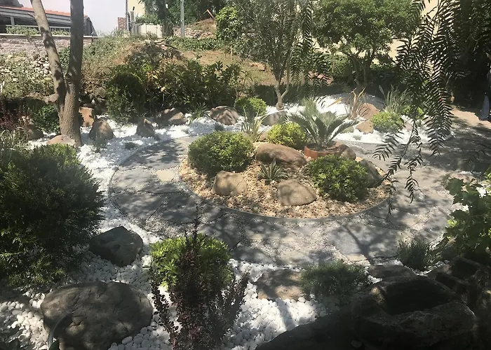 Stone House With Garden In Cunda/ayvalik Dom wakacyjny *